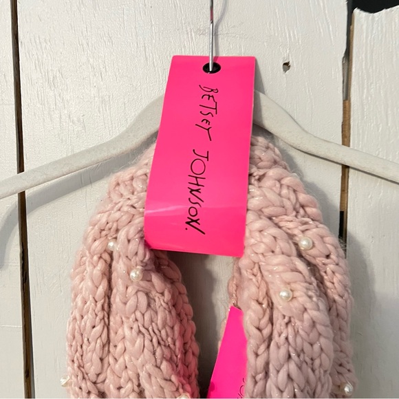 Betsey Johnson Pearly Infinity Snood Scarf Pink - Picture 3 of 8